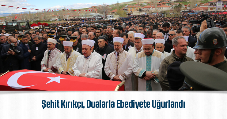 Memur-Sen Heyeti, Şehit Sözleşmeli Er Yener Kırıkçı’nın Cenaze Namazına Katıldı
