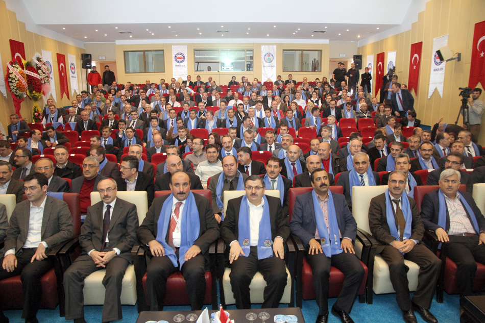 Gündoğdu, Toç-Bir-Sen ve Enerji-Bir-Sen Kongresi`nde Konuştu