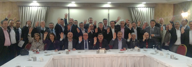Komplolara Boyun Eğmeyeceğiz