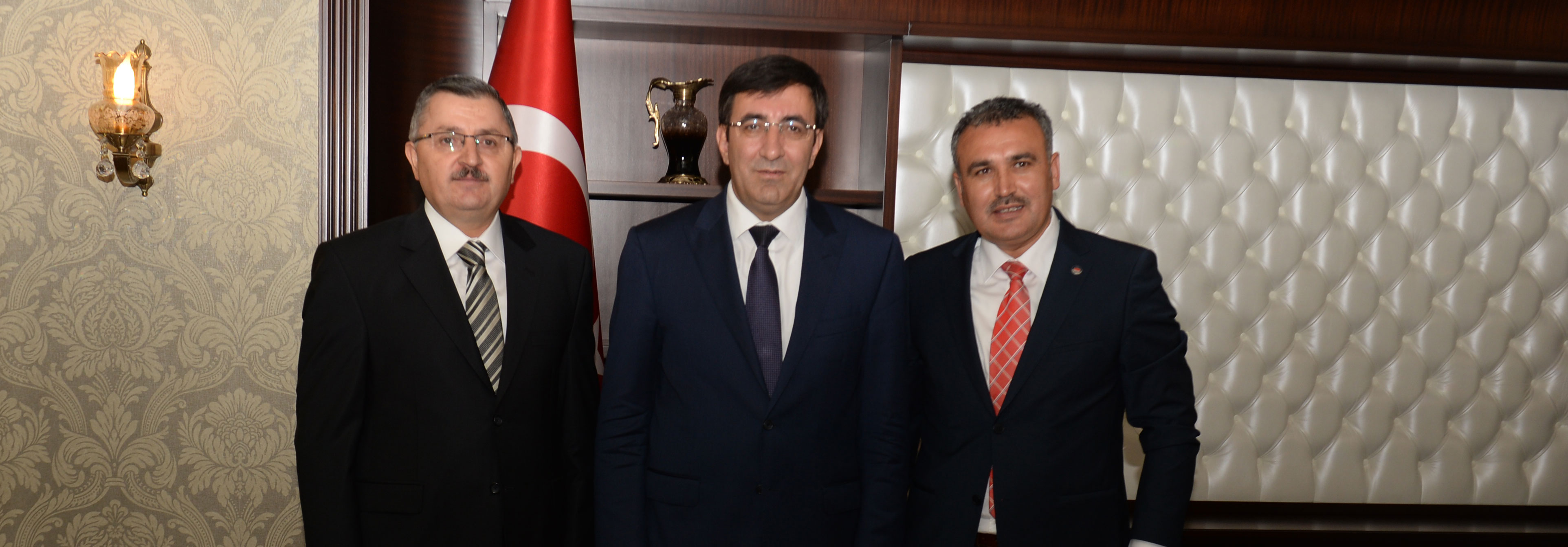 Memur-Sen`den Bakan Yılmaz`a Ziyaret