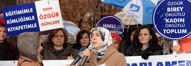 `Memur-Sen`li Kadınlar 8 Mart`da Meydanlara İndi