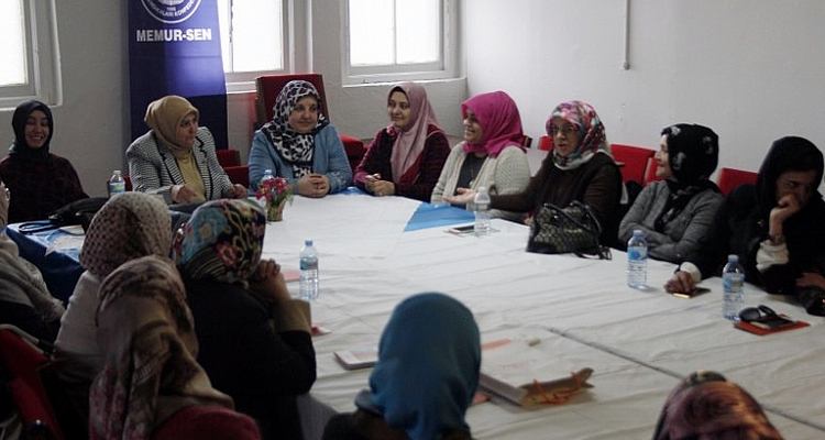 Öçal: Amerika`daki Türk Toplumunun Sorunlarını Kadınlar Çözer