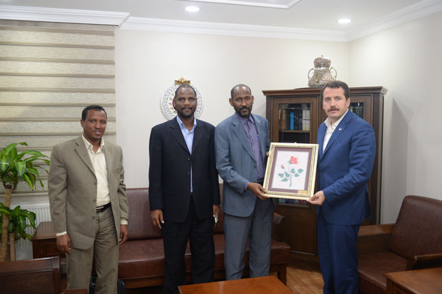 Sudan İslami Sosyal Yardım Kurumu`ndan Memur-Sen`e Ziyaret