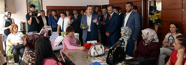 Yalçın: Elif Kızımızı Katledenleri Kınıyorum