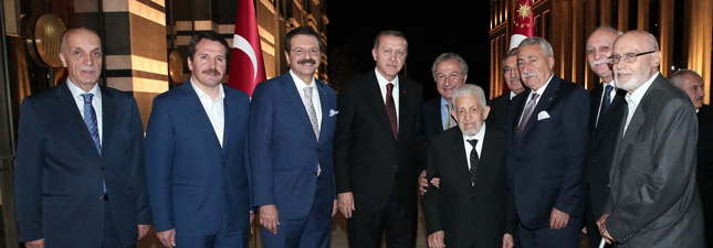 Yalçın, İftarda Cumhurbaşkanı Erdoğan ile Bir Araya Geldi